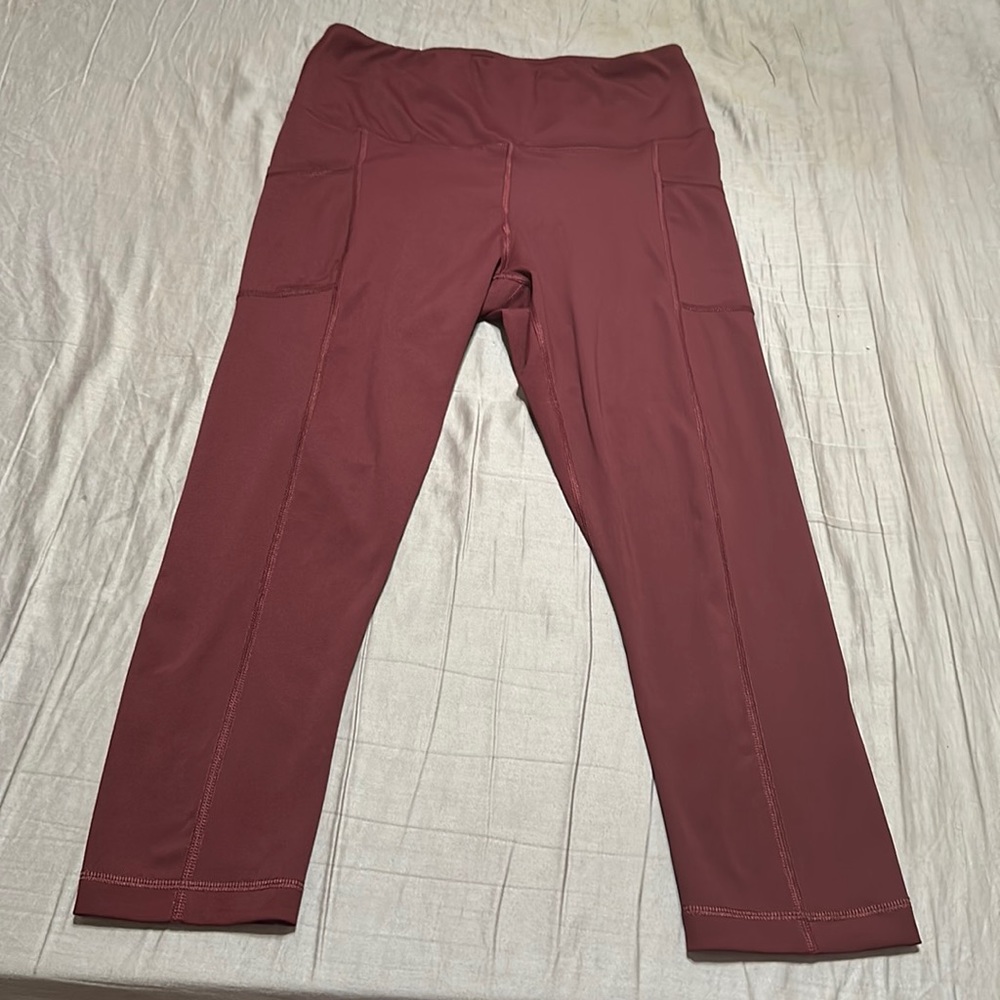 Yogalicious yoga pants. Size L. Worn once.